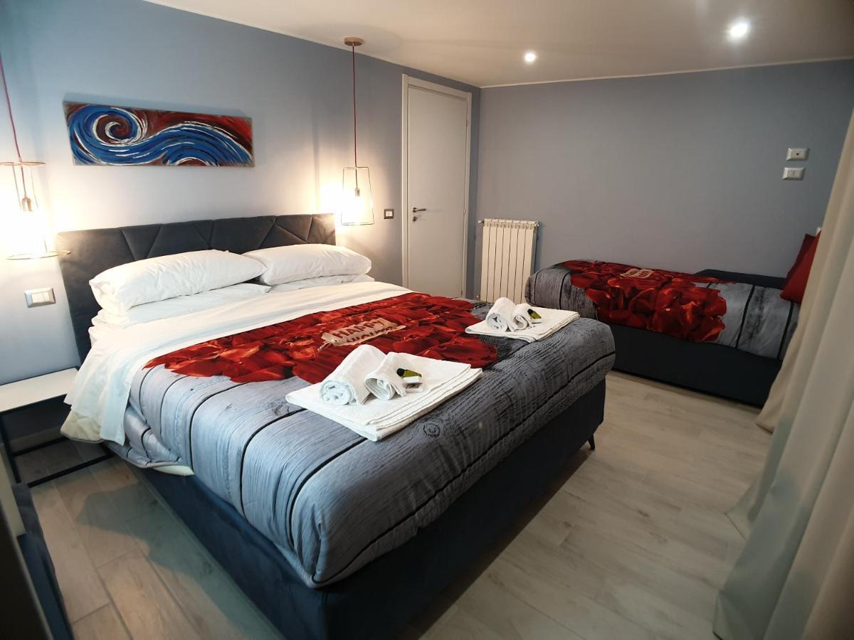 Stella-Guesthouse Solarino Bagian luar foto